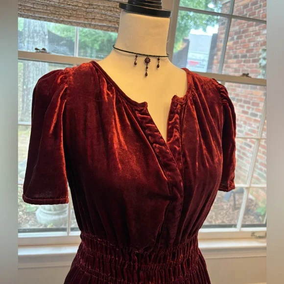 Somerset Maxi dress Holiday edition burgundy velvet MP - Picture 2 of 5
